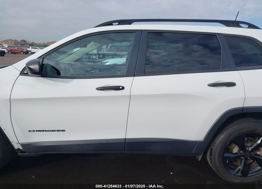 2017 JEEP CHEROKEE VIN: 1C4PJLAS0HW527476