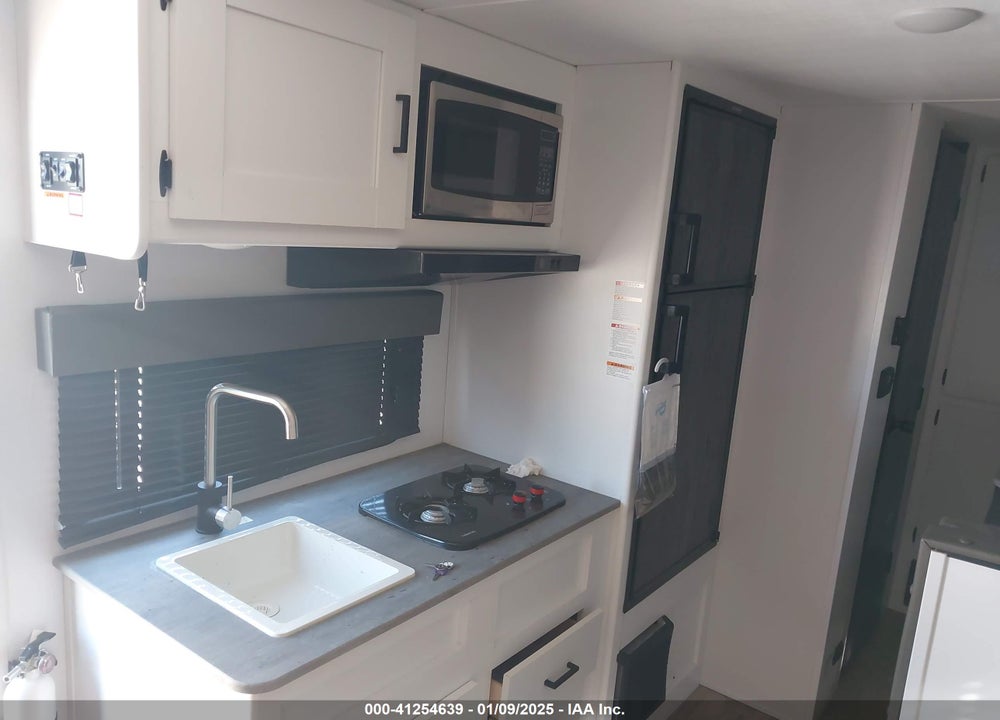 2022 KEYSTONE OTHER VIN: 4YDTH1H11NW246355