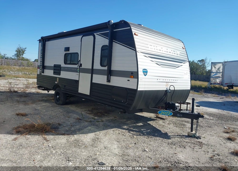 2022 KEYSTONE OTHER VIN: 4YDTH1H11NW246355