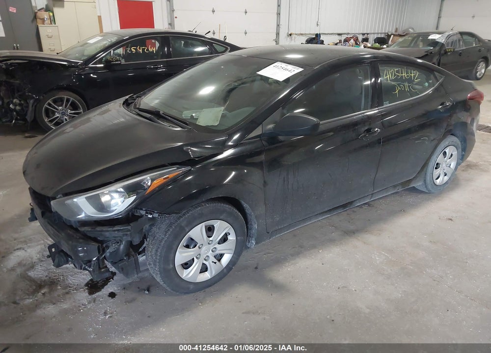 2016 HYUNDAI ELANTRA VIN: 5NPDH4AE5GH785964