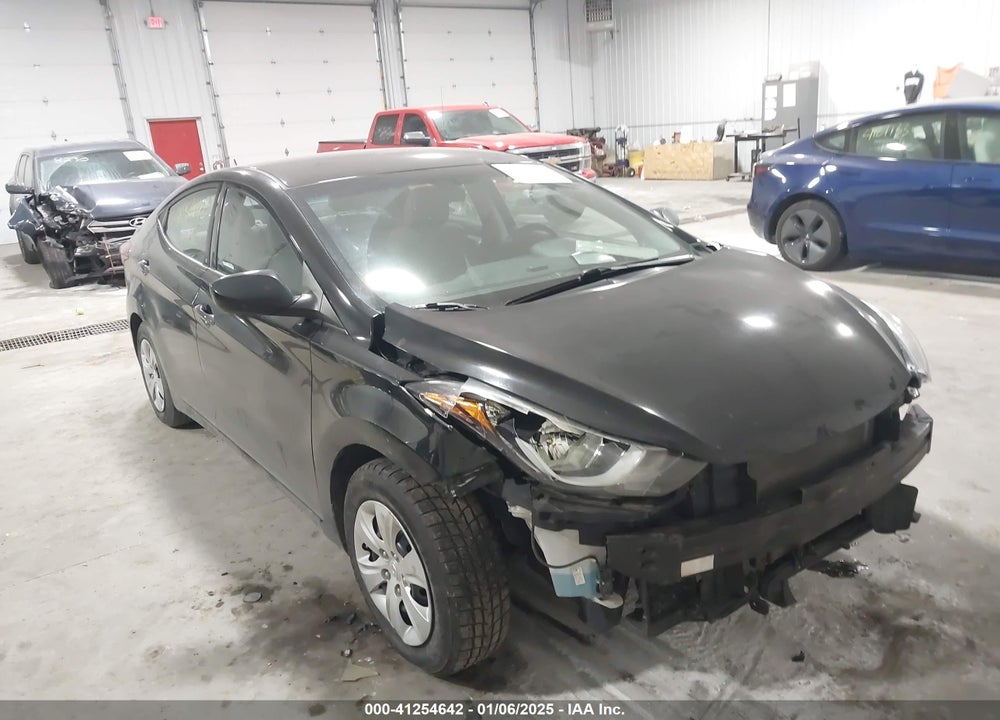 2016 HYUNDAI ELANTRA VIN: 5NPDH4AE5GH785964