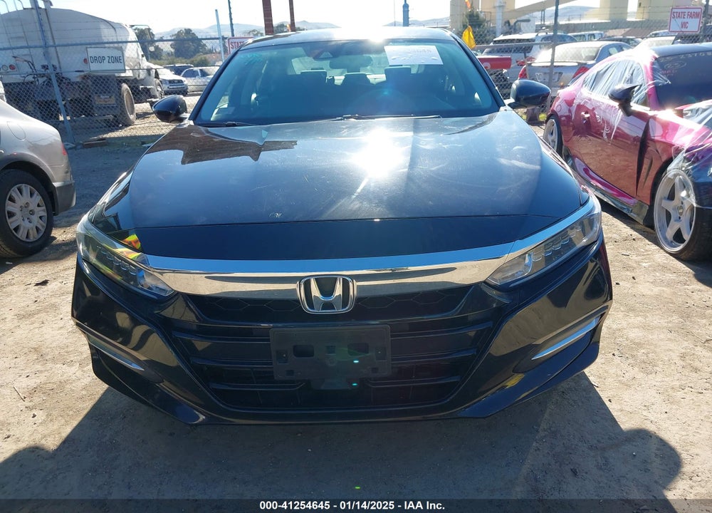 2019 HONDA ACCORD HYBRID VIN: 1HGCV3F15KA012319