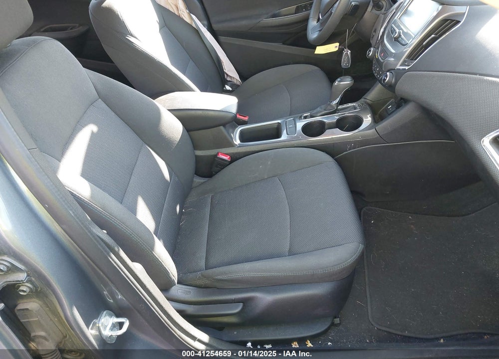 2018 CHEVROLET CRUZE VIN: 1G1BE5SM6J7117705