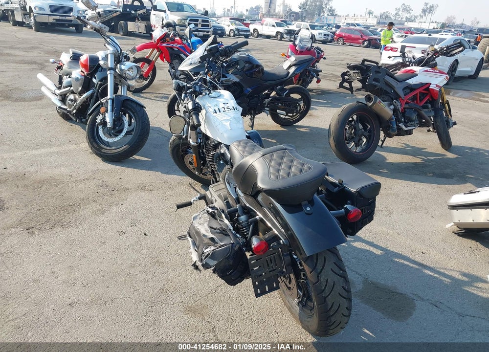 2020 HARLEY-DAVIDSON XL1200 X VIN: 1HD1LC315LB415842