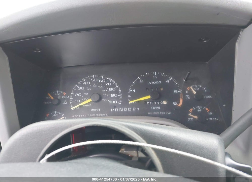 1996 GMC JIMMY VIN: 1GKDT13W4T2533674