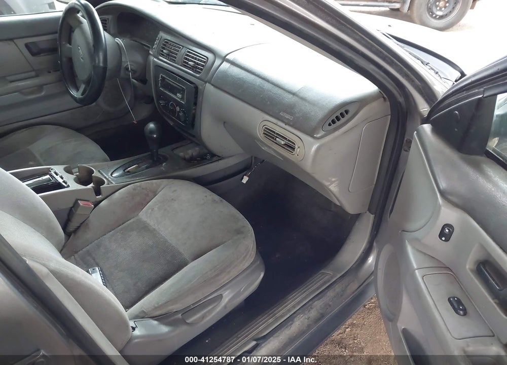 2004 FORD TAURUS SE VIN: 1FAFP53264G148429