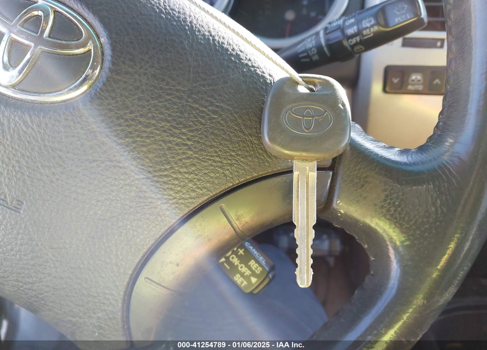 2004 TOYOTA 4RUNNER SR5 V6 VIN: JTEZU14R648012117