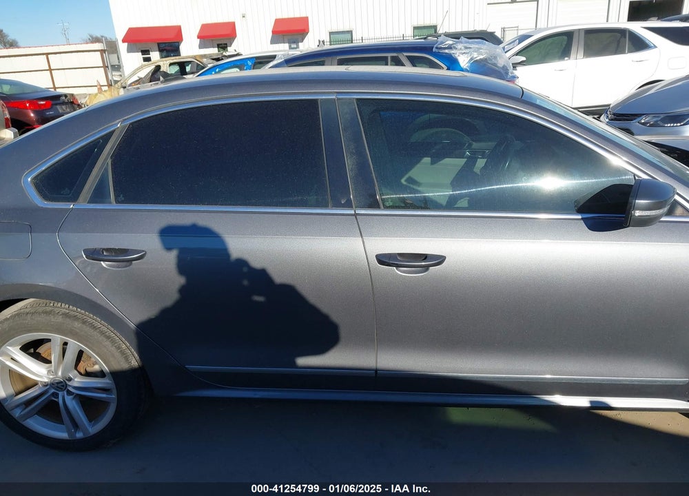 2015 VOLKSWAGEN PASSAT VIN: 1VWCV7A34FC034494