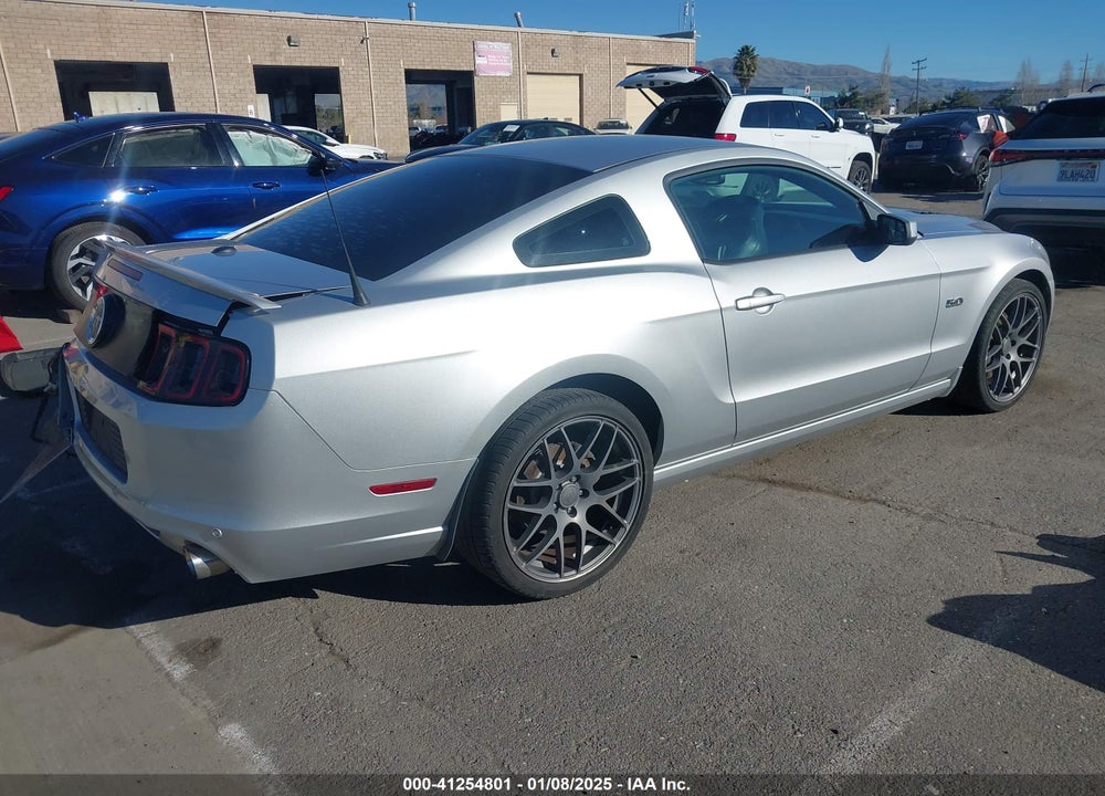 2013 FORD MUSTANG VIN: 1ZVBP8CF5D5255574
