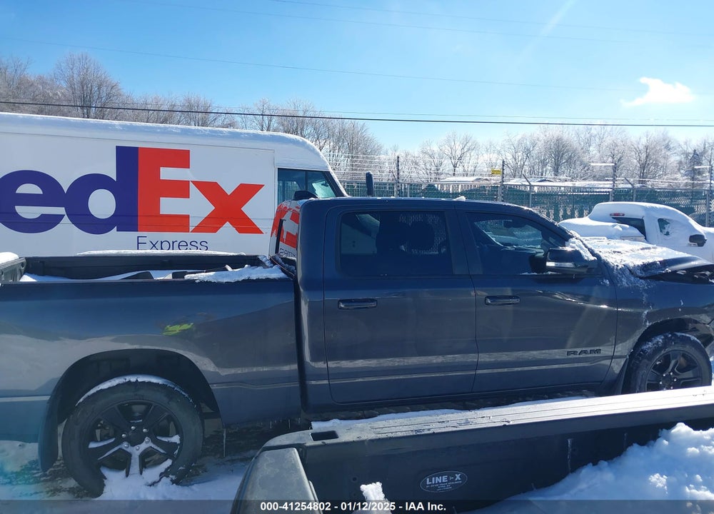 2022 RAM 1500 BIG HORN 4X4 6'4 BOX VIN: 1C6SRFMT6NN203241