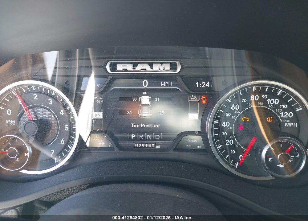 2022 RAM 1500 BIG HORN 4X4 6'4 BOX VIN: 1C6SRFMT6NN203241