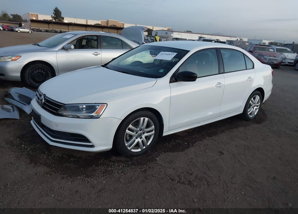 2015 VOLKSWAGEN JETTA 2.0L S VIN: 3VW2K7AJ5FM353890