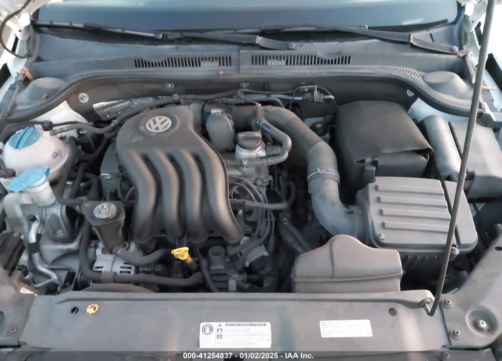 2015 VOLKSWAGEN JETTA 2.0L S VIN: 3VW2K7AJ5FM353890