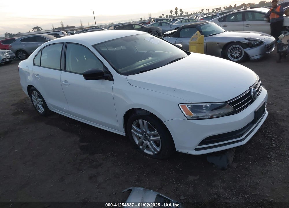 2015 VOLKSWAGEN JETTA 2.0L S VIN: 3VW2K7AJ5FM353890