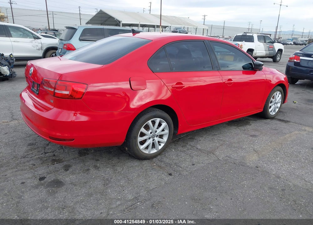 2015 VOLKSWAGEN JETTA 1.8T SE VIN: 3VWD17AJ4FM286324