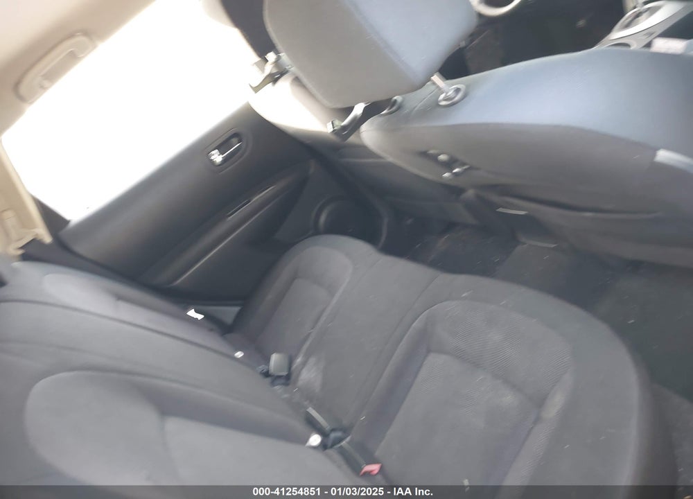 2014 NISSAN ROGUE SELECT S VIN: JN8AS5MV7EW707784