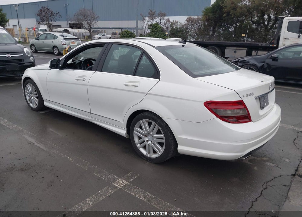 2008 MERCEDES-BENZ C 300 LUXURY/SPORT VIN: WDDGF54XX8F076339