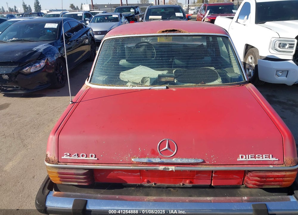 1976 MERCEDES-BENZ W123 VIN: 11511712124559