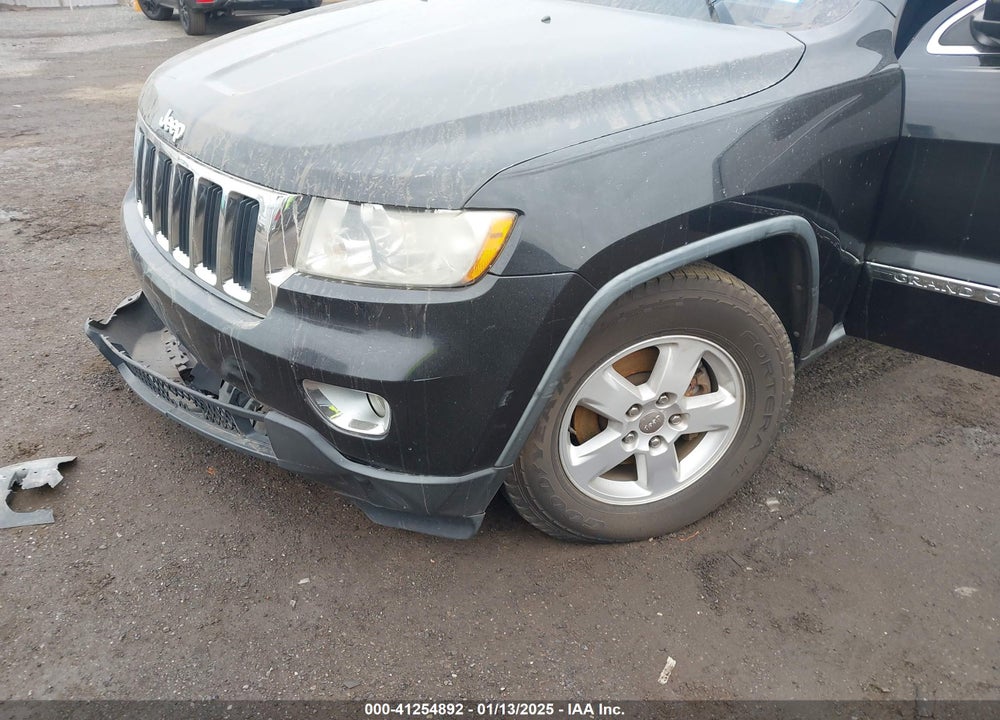 2011 JEEP GRAND CHEROKEE VIN: 1J4RR4GG8BC589673