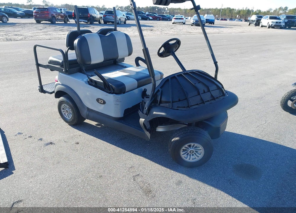 2022 CLUB GOLF CART VIN: 47610134002