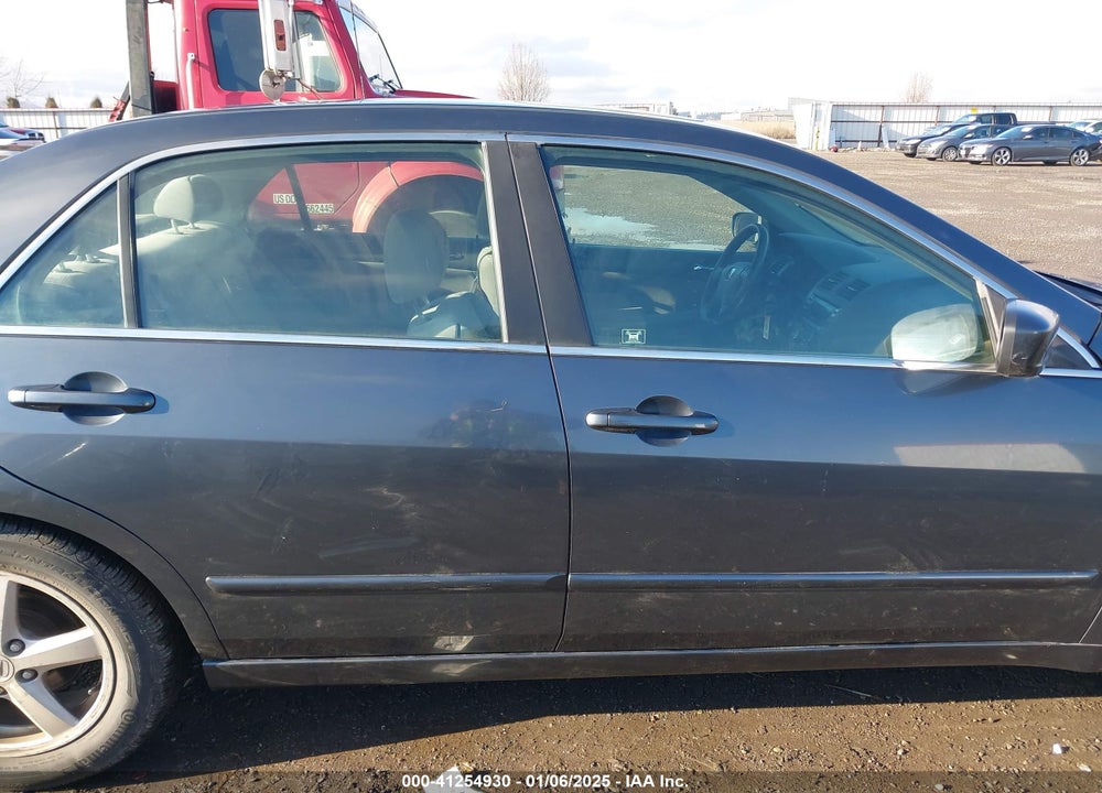 2003 HONDA ACCORD 2.4 EX VIN: JHMCM56683C034988