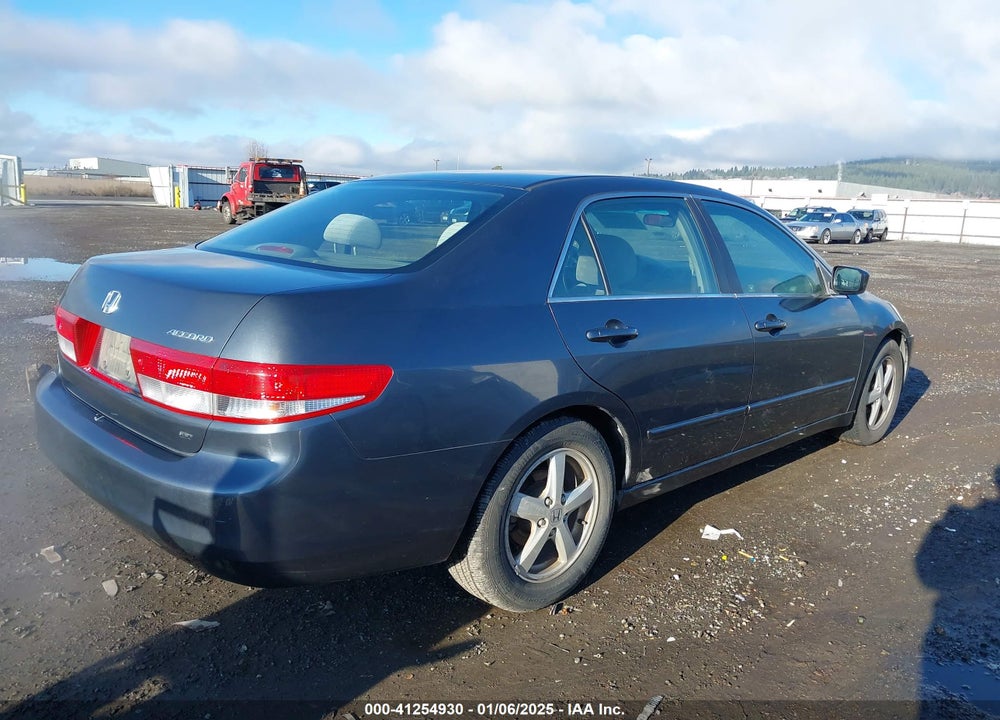 2003 HONDA ACCORD 2.4 EX VIN: JHMCM56683C034988