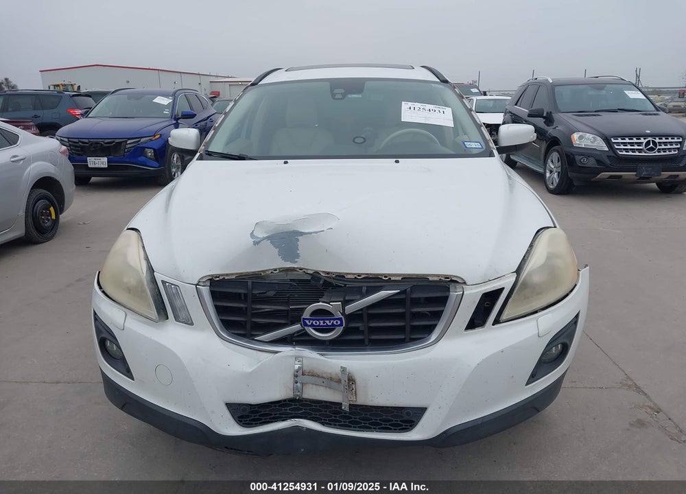 2010 VOLVO XC60 3.2 VIN: YV4982DL4A2102548