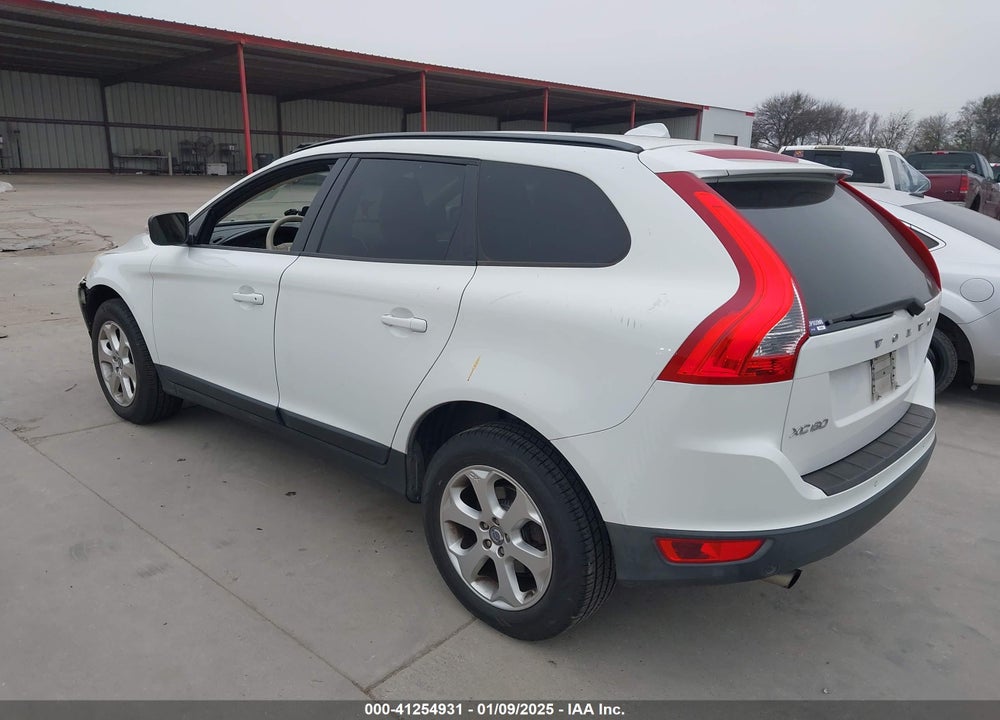 2010 VOLVO XC60 3.2 VIN: YV4982DL4A2102548