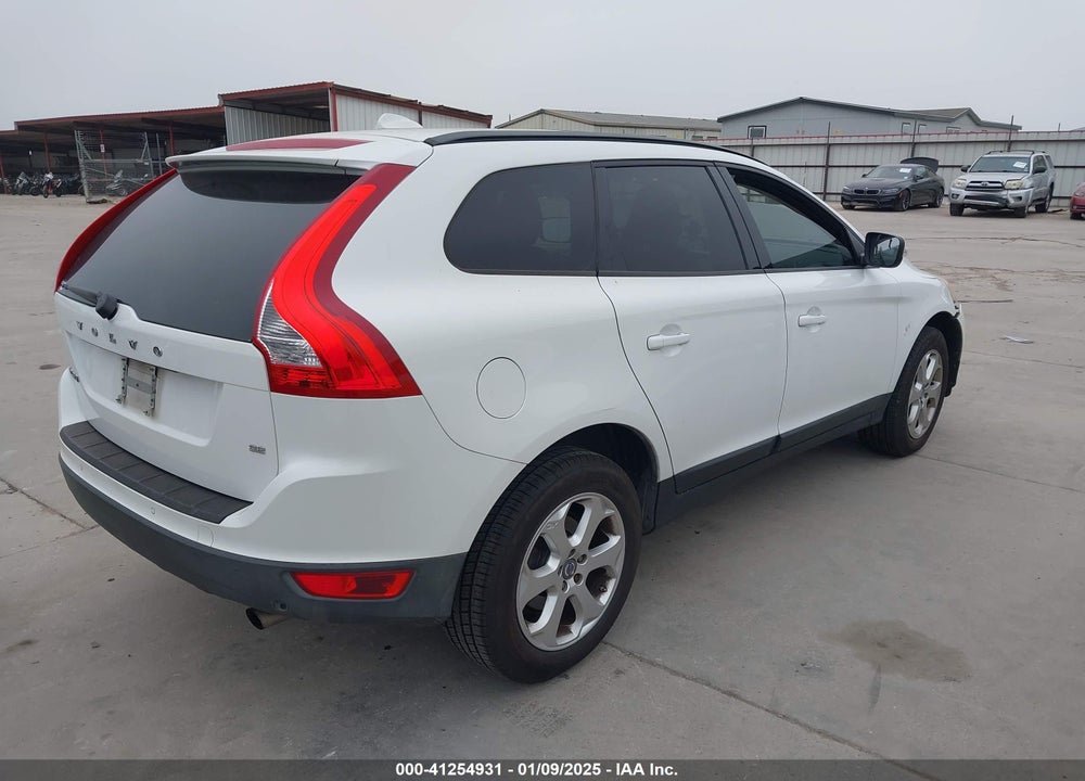 2010 VOLVO XC60 3.2 VIN: YV4982DL4A2102548