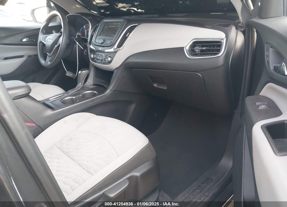 2019 CHEVROLET EQUINOX LT VIN: 2GNAXKEV6K6307092