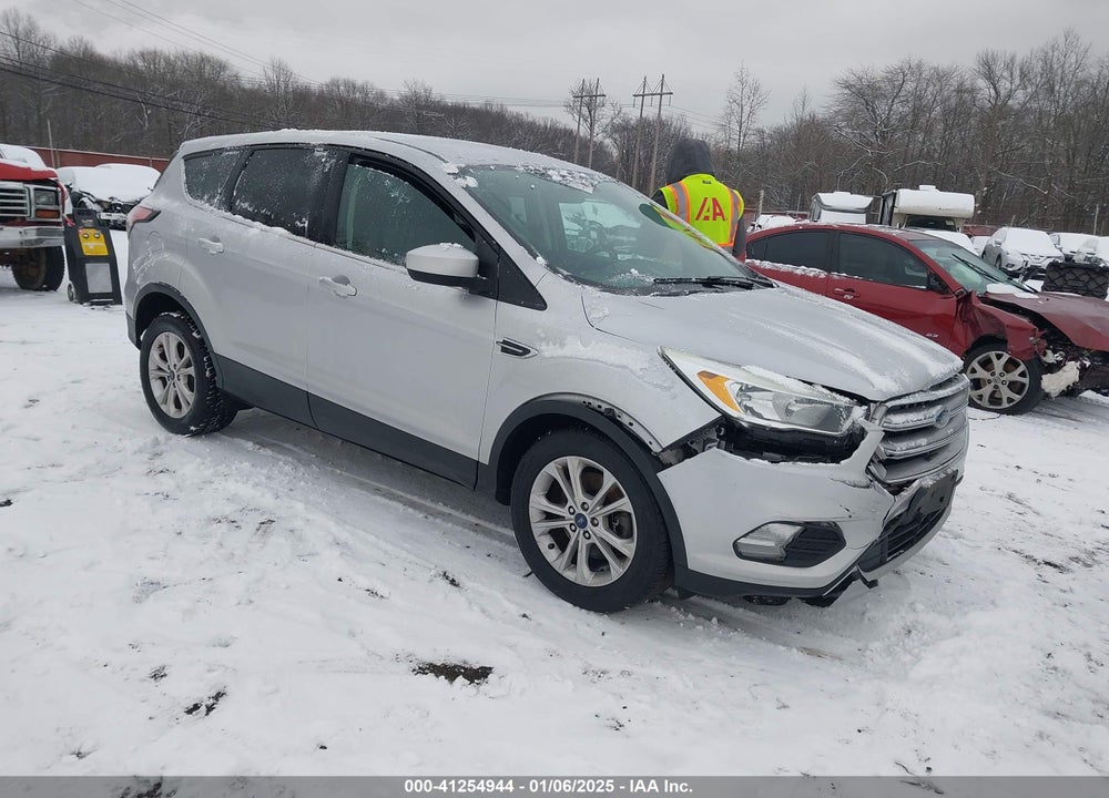 2017 FORD ESCAPE SE VIN: 1FMCU9GD1HUC70644
