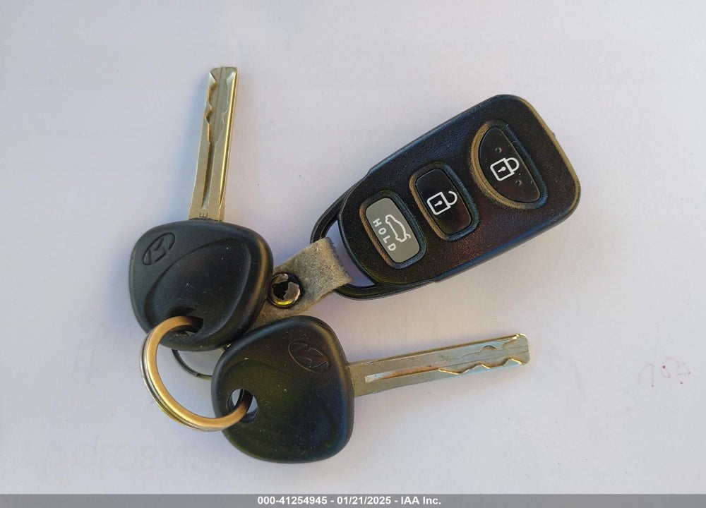 2013 HYUNDAI SONATA VIN: 5NPEB4AC3DH579087