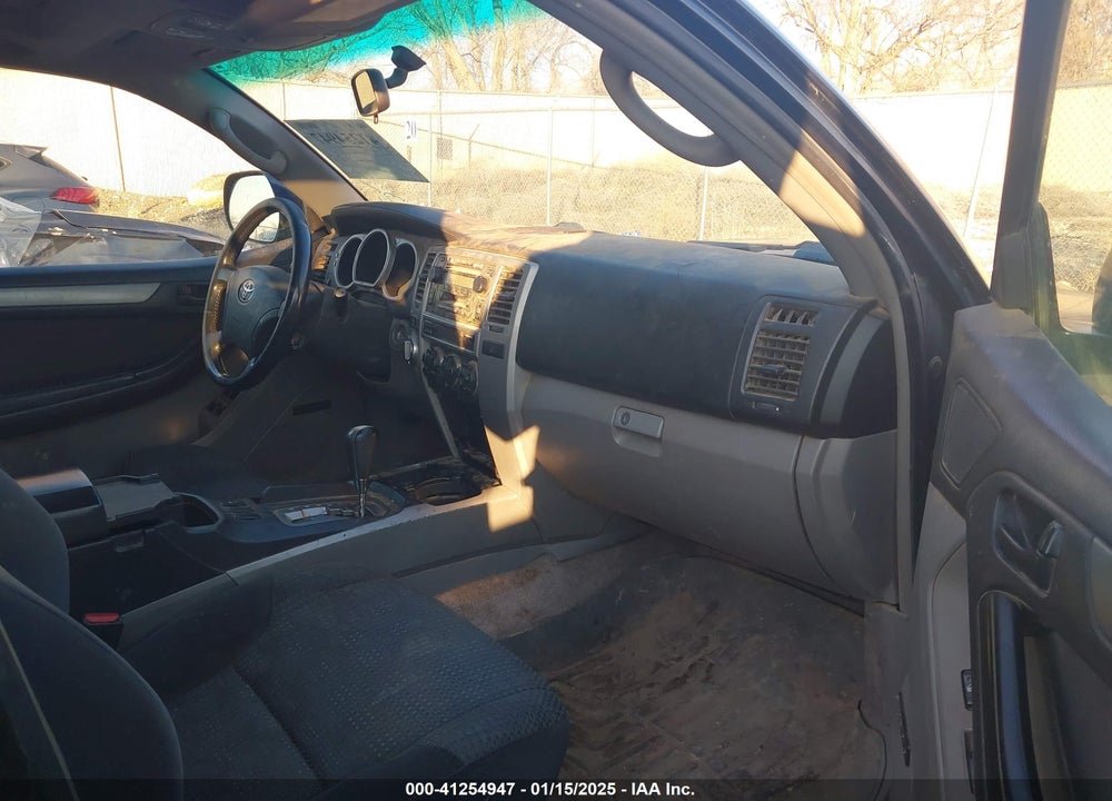 2004 TOYOTA 4RUNNER SR5 SPORT V8 VIN: JTEBT14R148017231
