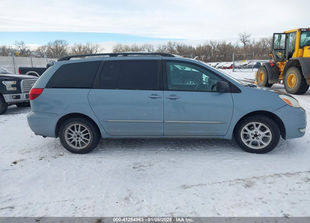 2004 TOYOTA SIENNA XLE LIMITED VIN: 5TDBA22C04S028506