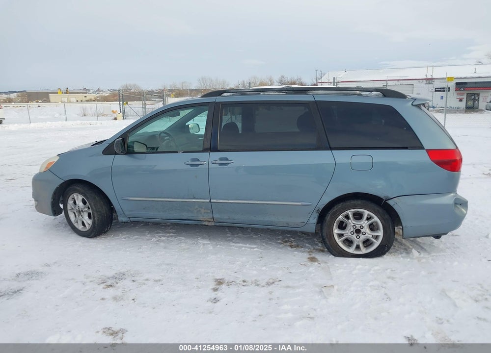 2004 TOYOTA SIENNA XLE LIMITED VIN: 5TDBA22C04S028506