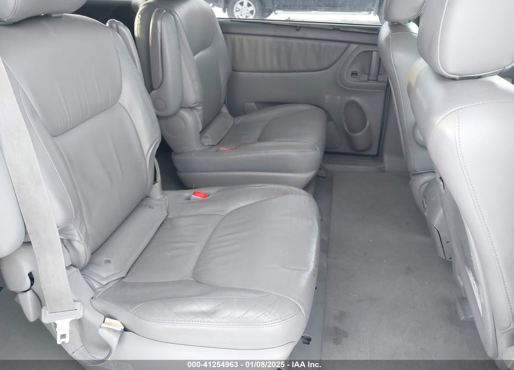 2004 TOYOTA SIENNA XLE LIMITED VIN: 5TDBA22C04S028506