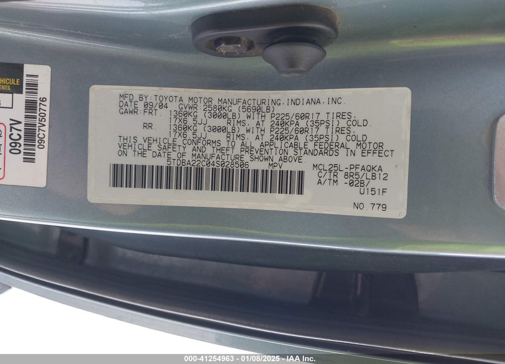 2004 TOYOTA SIENNA XLE LIMITED VIN: 5TDBA22C04S028506