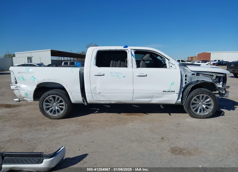 2022 RAM 1500 VIN: 1C6SRFJT8NN418429