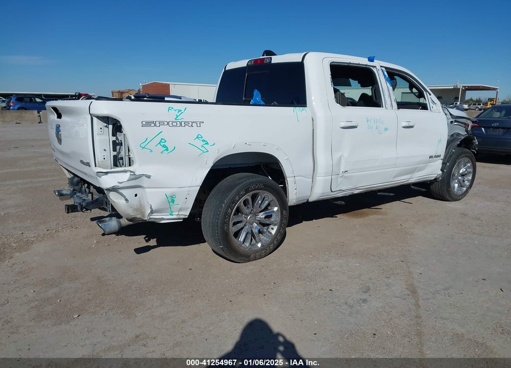2022 RAM 1500 VIN: 1C6SRFJT8NN418429