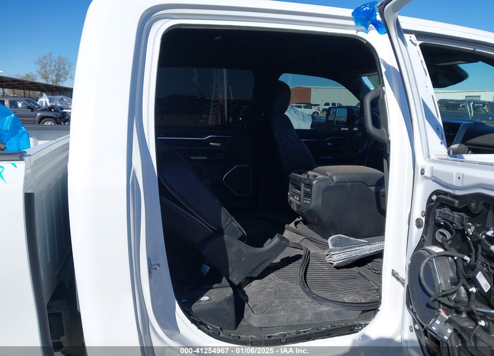 2022 RAM 1500 VIN: 1C6SRFJT8NN418429