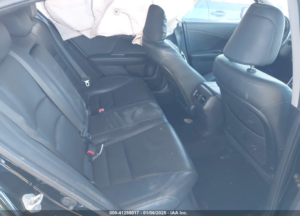 2013 HONDA ACCORD VIN: 1HGCR3F83DA038180