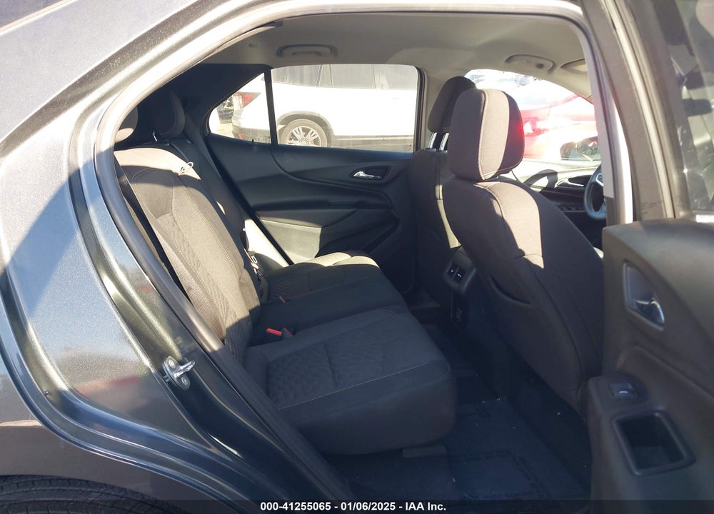 2019 CHEVROLET EQUINOX VIN: 2GNAXKEV8K6243928