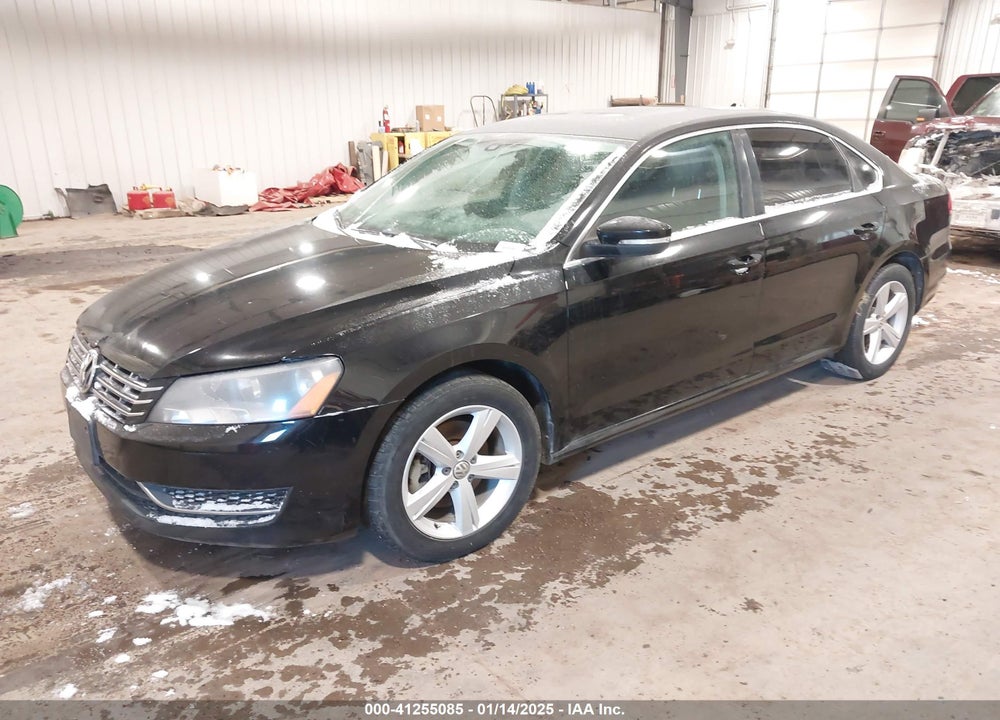 2013 VOLKSWAGEN PASSAT 2.0L TDI SE VIN: 1VWBN7A38DC111182