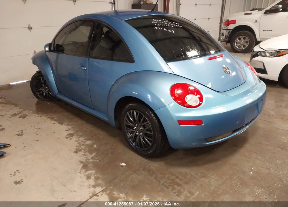 2010 VOLKSWAGEN NEW BEETLE 2.5L FINAL EDITION VIN: 3VWPW3AG4AM003893