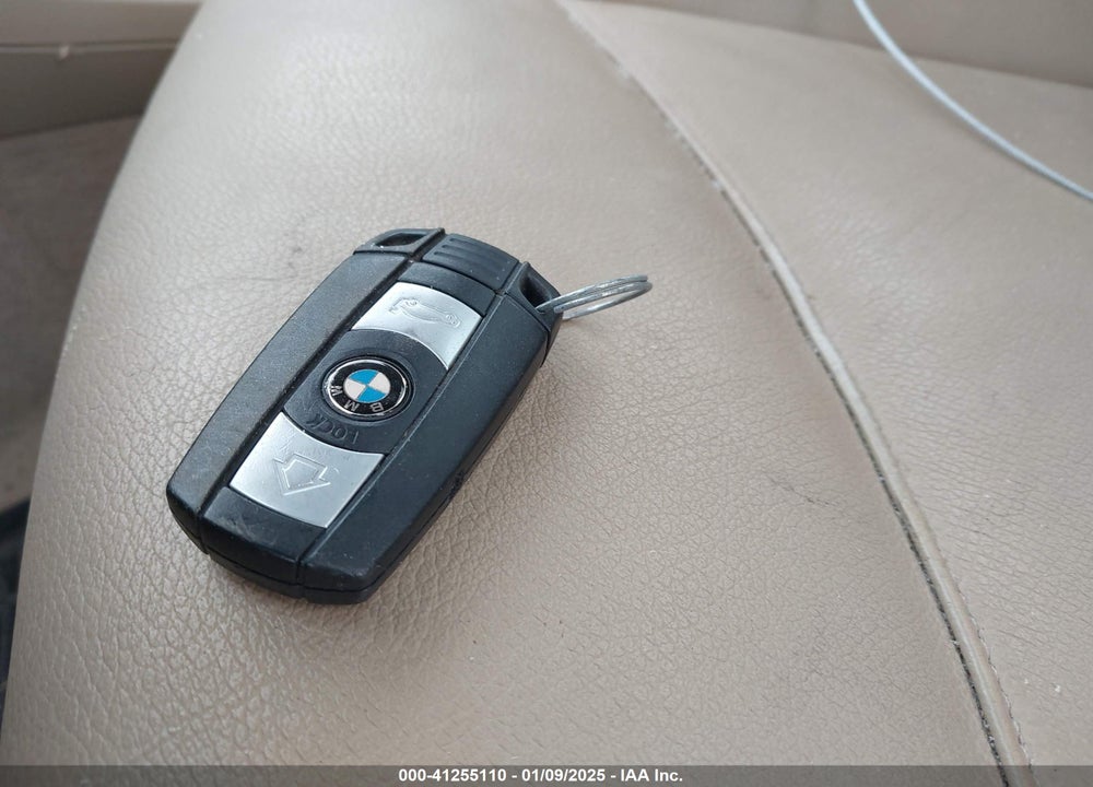 2015 BMW X1 XDRIVE28I VIN: WBAVL1C56FVY39251