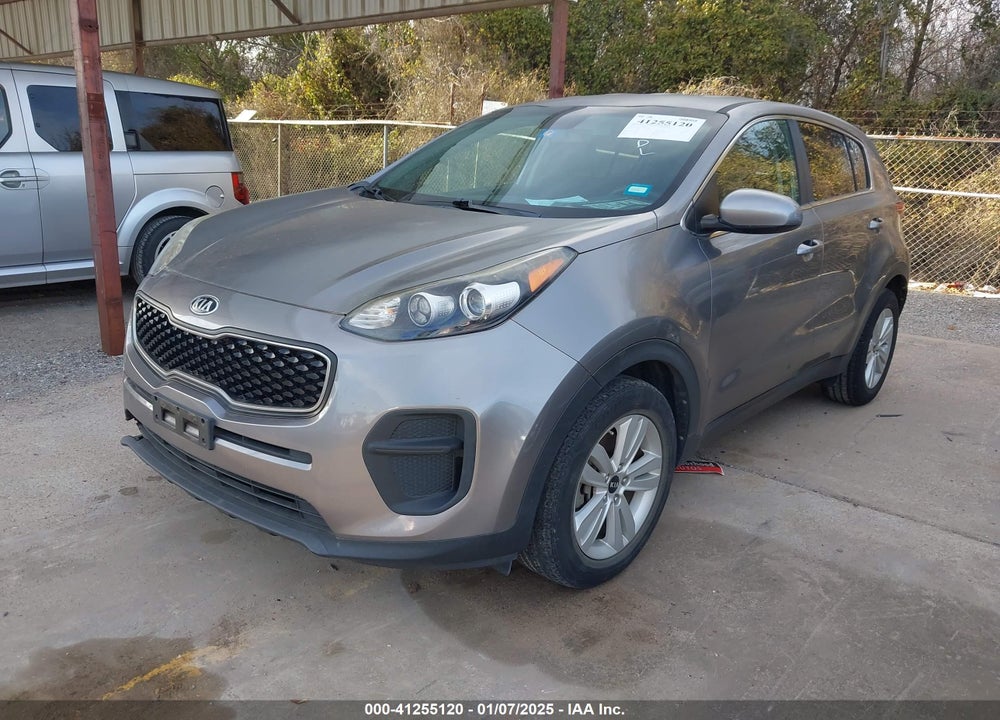 2018 KIA SPORTAGE LX VIN: KNDPM3AC4J7338510