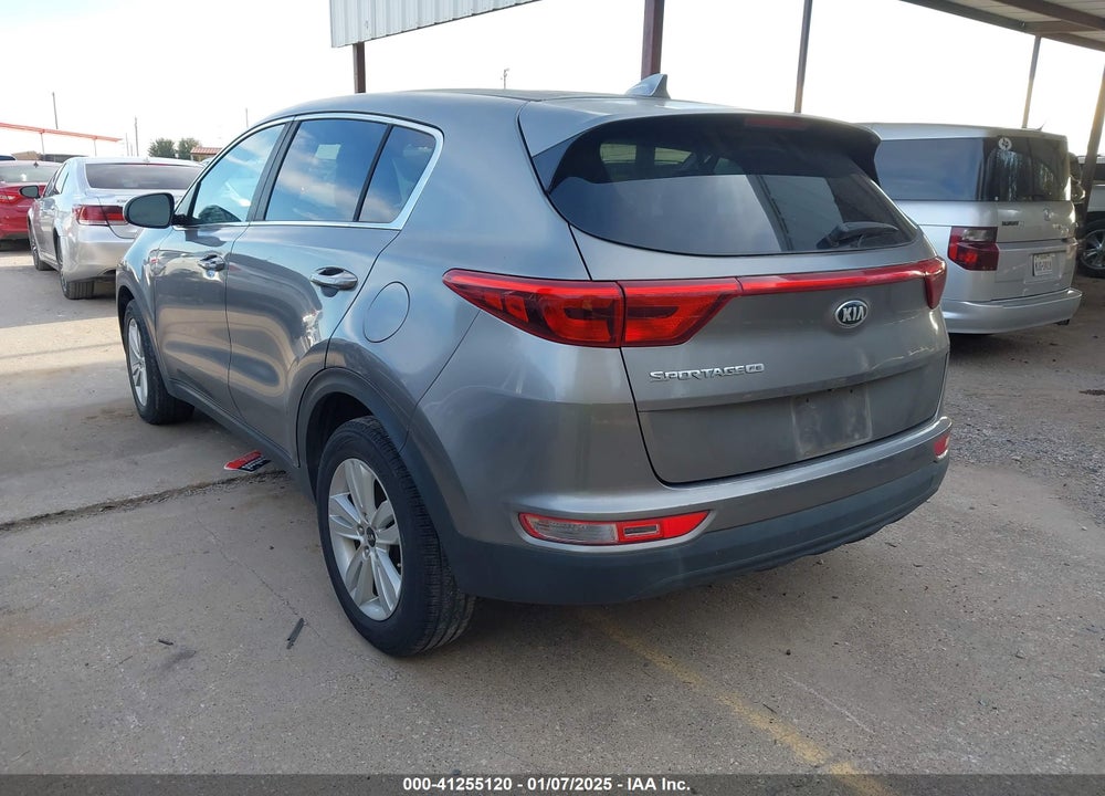 2018 KIA SPORTAGE LX VIN: KNDPM3AC4J7338510
