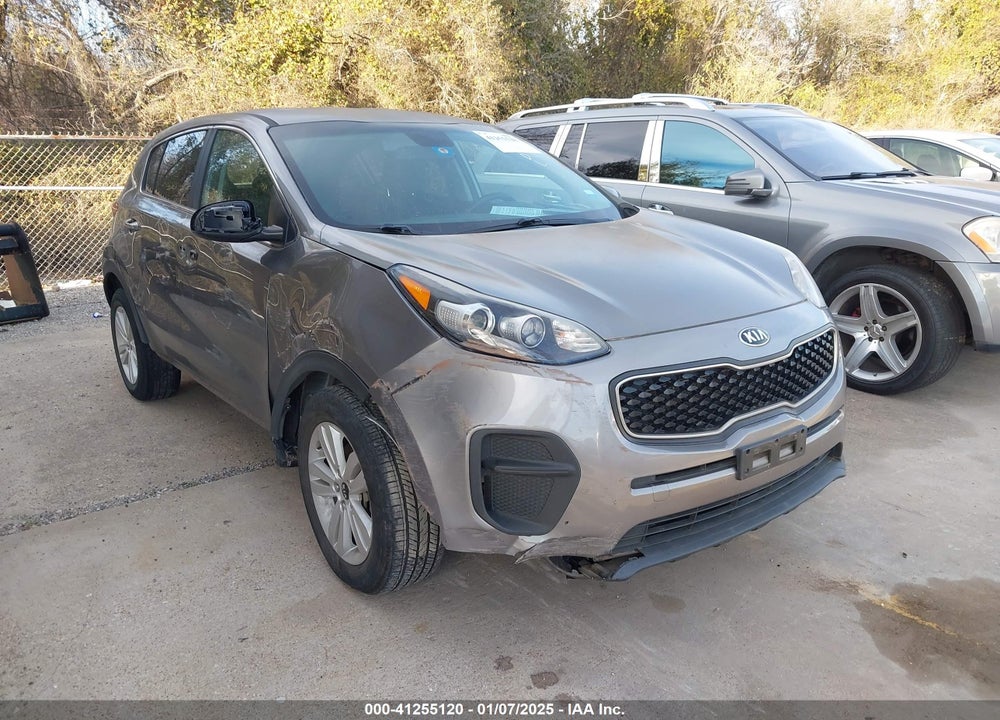 2018 KIA SPORTAGE LX VIN: KNDPM3AC4J7338510