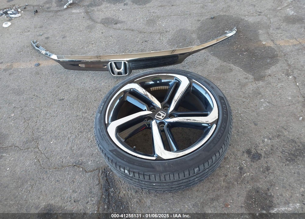 2019 HONDA ACCORD VIN: 1HGCV2F33KA002366