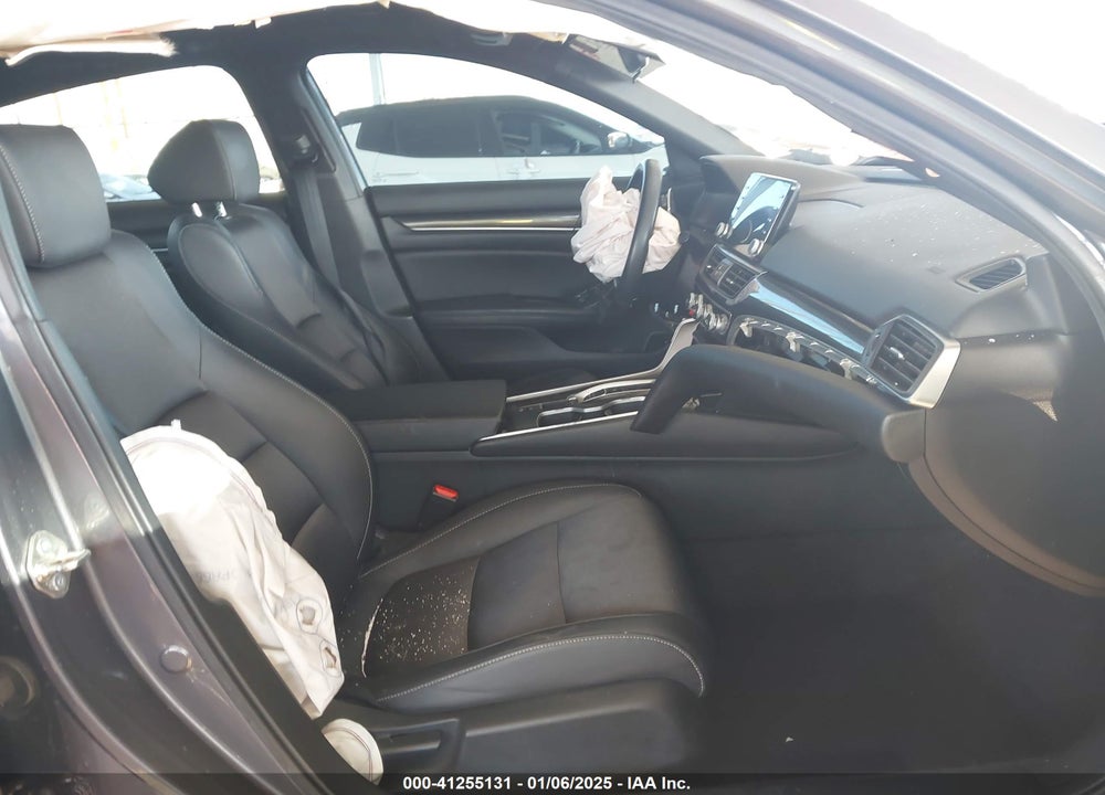 2019 HONDA ACCORD VIN: 1HGCV2F33KA002366